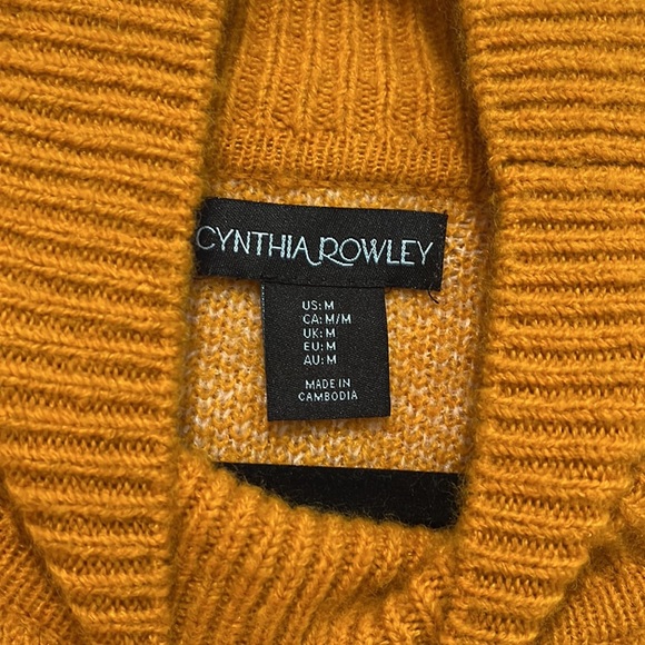 Cynthia Rowley Sweater - Picture 4 of 7